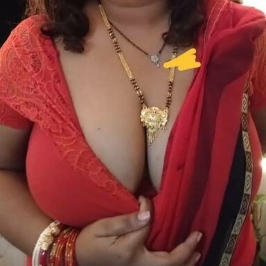 Dosto Sang Biwi Ki Chudai